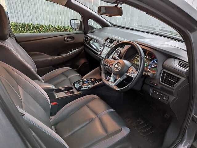 Nissan Leaf 39kWh Tekna Auto 5dr