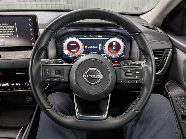 Nissan Qashqai 1.3 DIG-T MHEV N-Connecta Euro 6 (s/s) 5dr