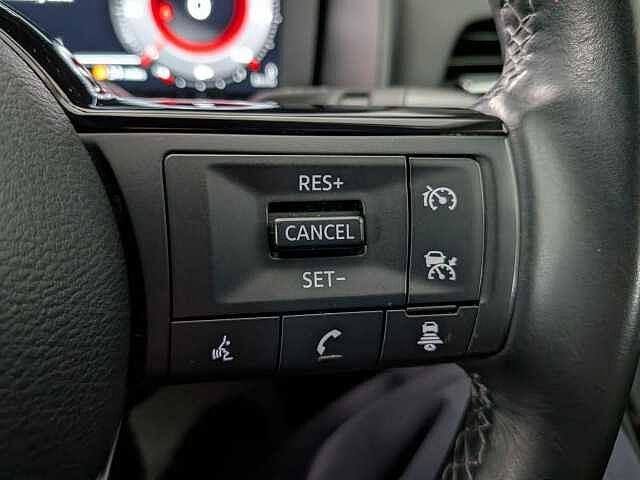 Nissan Qashqai 1.3 DIG-T MHEV N-Connecta Euro 6 (s/s) 5dr