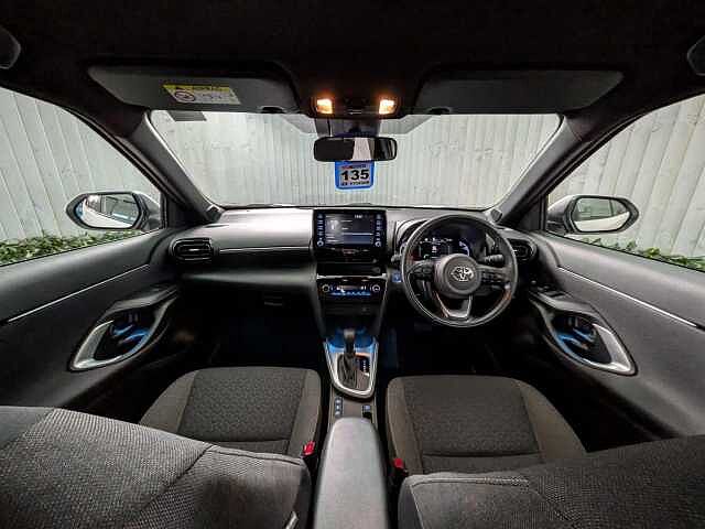 Toyota Yaris Cross 1.5 VVT-h Design SUV 5dr Petrol Hybrid E-CVT Euro 6 (s/s) (116 ps)