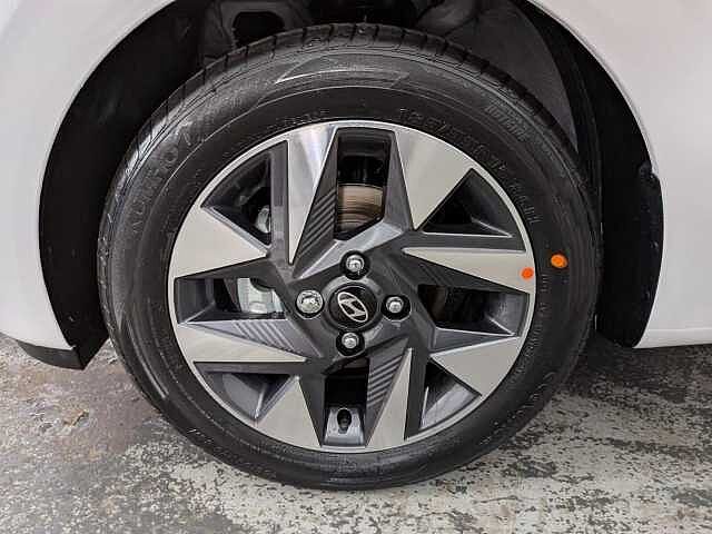 Hyundai I10 1.0 Advance Euro 6 (s/s) 5dr Atlas White