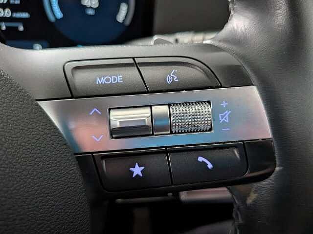 Hyundai KONA 65.4kWh Advance Auto 5dr Black