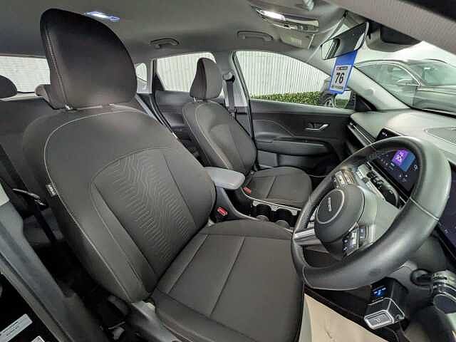 Hyundai KONA 65.4kWh Advance Auto 5dr Black