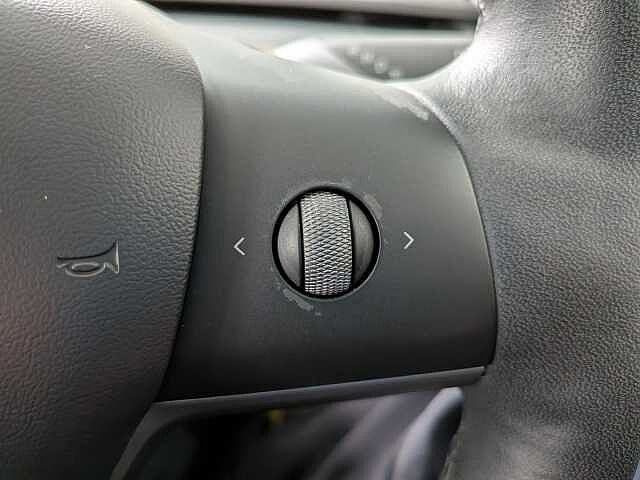 Tesla Model 3 (Dual Motor) Long Range Auto 4WDE 4dr