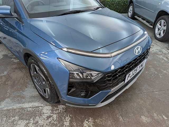 Hyundai BAYON 1.0 T-GDi Ultimate DCT Euro 6 (s/s) 5dr Vibrant Blue