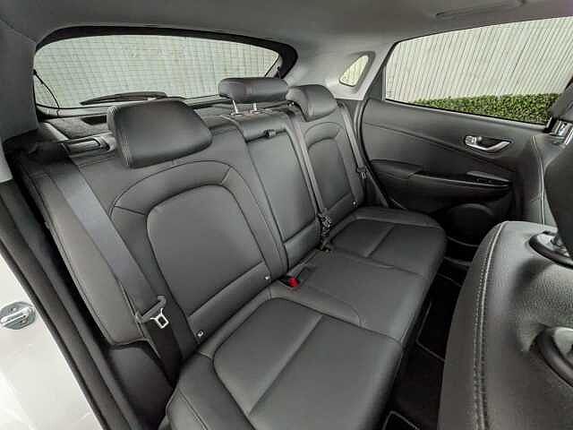 Hyundai KONA 1.6 h-GDi Ultimate DCT Euro 6 (s/s) 5dr Atlas White