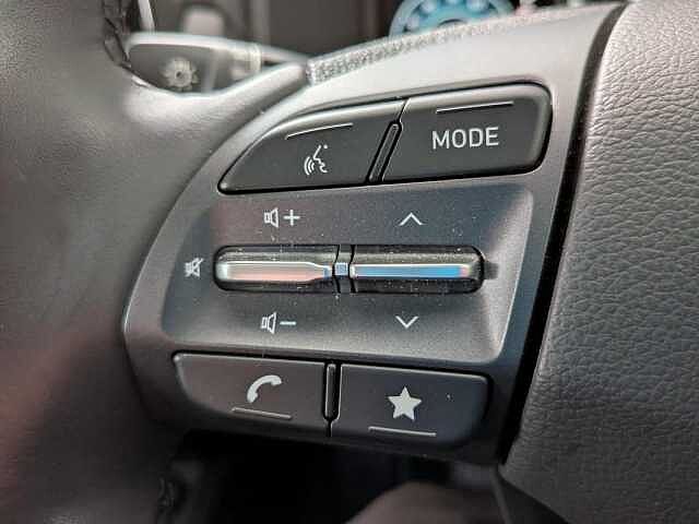 Hyundai KONA 1.6 h-GDi Ultimate DCT Euro 6 (s/s) 5dr Atlas White