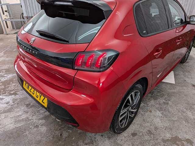 Peugeot 208 1.2 PureTech Allure Premium + EAT Euro 6 (s/s) 5dr