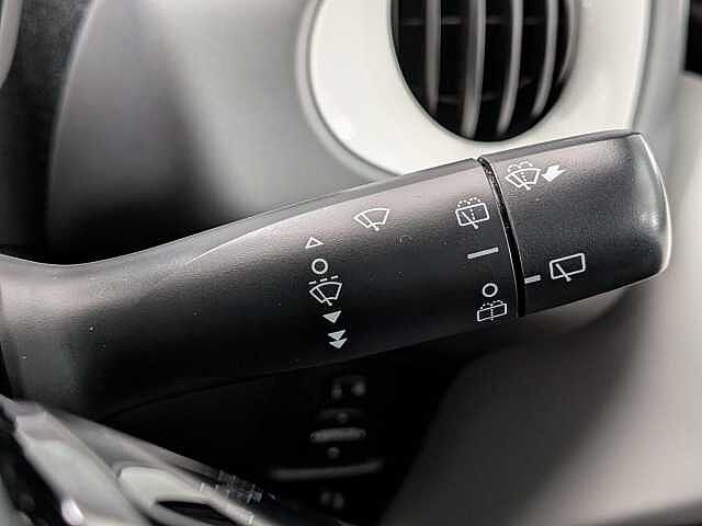 Toyota AYGO 1.0 VVT-i x-play Euro 6 5dr (Safety Sense)