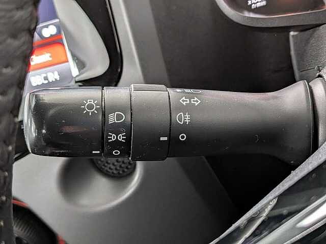 Toyota AYGO 1.0 VVT-i x-play Euro 6 5dr (Safety Sense)