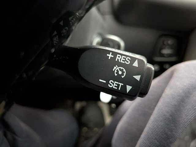 Toyota AYGO 1.0 VVT-i x-play Euro 6 5dr (Safety Sense)