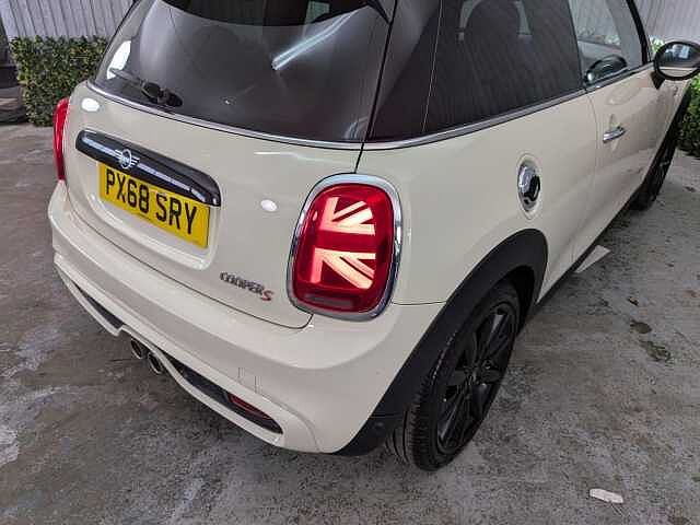 MINI Hatch 2.0 Cooper S Hatchback 3dr Petrol Manual Euro 6 (s/s) (192 ps)