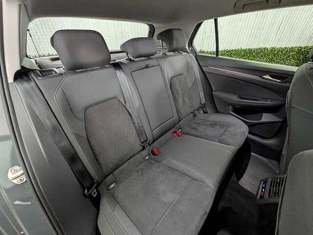 Volkswagen Golf 1.5 TSI Style Euro 6 (s/s) 5dr