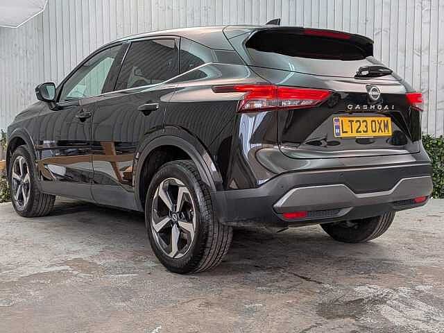 Nissan Qashqai 1.3 DIG-T MHEV N-Connecta XTRON Euro 6 (s/s) 5dr