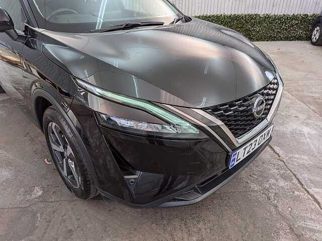 Nissan Qashqai 1.3 DIG-T MHEV N-Connecta XTRON Euro 6 (s/s) 5dr