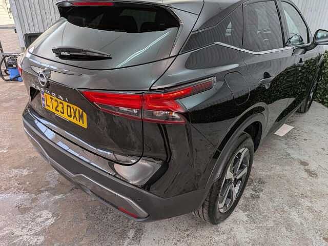 Nissan Qashqai 1.3 DIG-T MHEV N-Connecta XTRON Euro 6 (s/s) 5dr