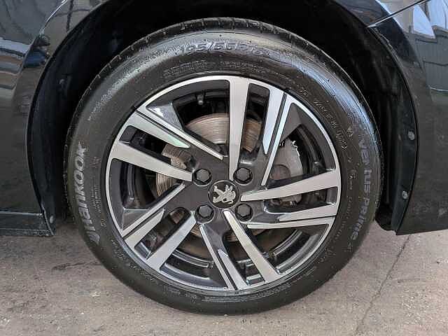Peugeot 208 1.2 PureTech Allure Premium + Euro 6 (s/s) 5dr