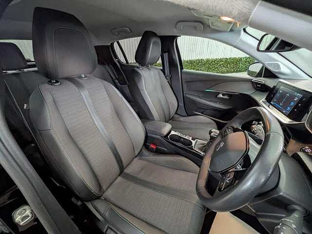Peugeot 208 1.2 PureTech Allure Premium + Euro 6 (s/s) 5dr