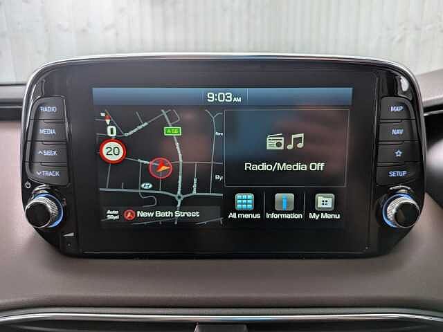 Hyundai SANTA FE 2.2 CRDi Premium SE Auto 4WD Euro 6 (s/s) 5dr 7 Seat White Cream