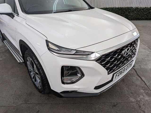 Hyundai SANTA FE 2.2 CRDi Premium SE Auto 4WD Euro 6 (s/s) 5dr 7 Seat White Cream