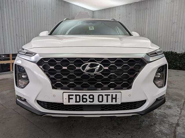Hyundai SANTA FE 2.2 CRDi Premium SE Auto 4WD Euro 6 (s/s) 5dr 7 Seat White Cream