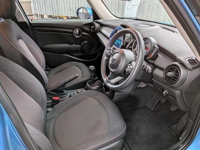 MINI Hatch 1.5 Cooper Euro 6 (s/s) 5dr