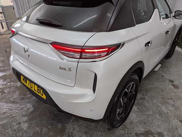 DS DS 3 CROSSBACK 1.2 PureTech Prestige Crossback 5dr Petrol Manual Euro 6 (s/s) (100 ps)