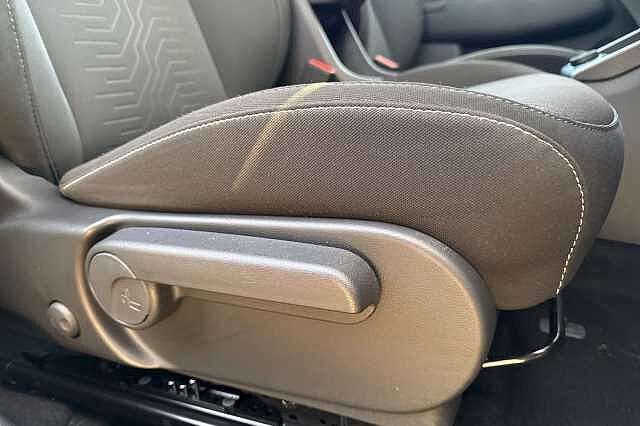 Hyundai KONA 160kW Advance 65kWh 5dr Auto White