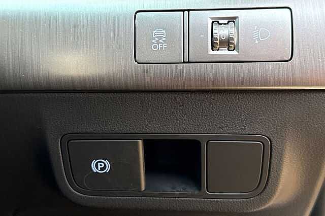 Hyundai KONA 160kW Advance 65kWh 5dr Auto White