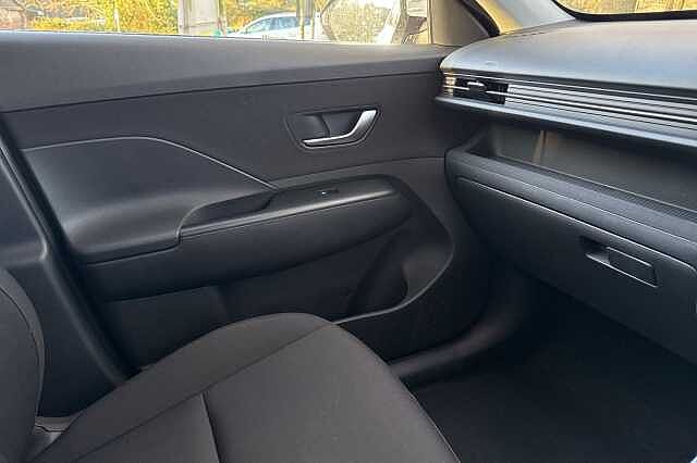 Hyundai KONA 160kW Advance 65kWh 5dr Auto White