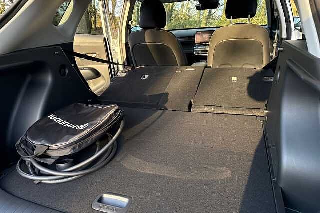 Hyundai KONA 160kW Advance 65kWh 5dr Auto White