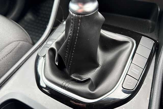 Hyundai TUCSON 1.6 TGDi SE Connect 5dr 2WD White