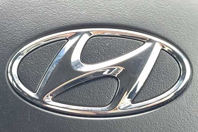 Hyundai TUCSON 1.6 TGDi SE Connect 5dr 2WD White