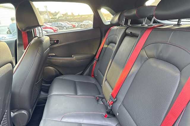 Hyundai KONA 1.6T GDi Blue Drive Premium GT 5dr 4WD DCT Red
