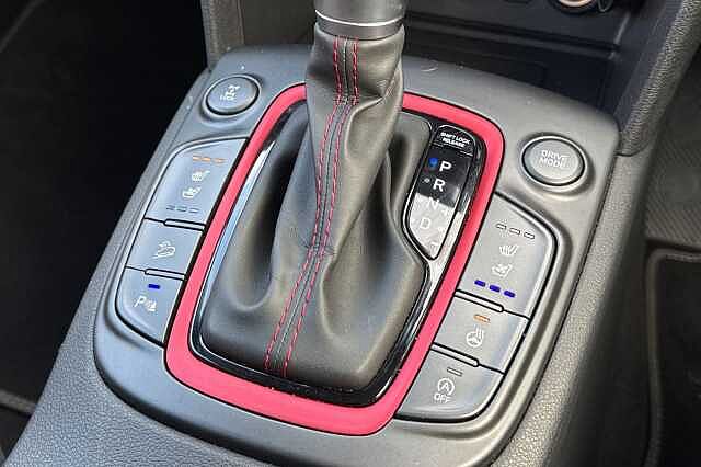 Hyundai KONA 1.6T GDi Blue Drive Premium GT 5dr 4WD DCT Red