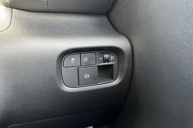 Hyundai INSTER 85kW 02 49kWh 5dr Auto Silver