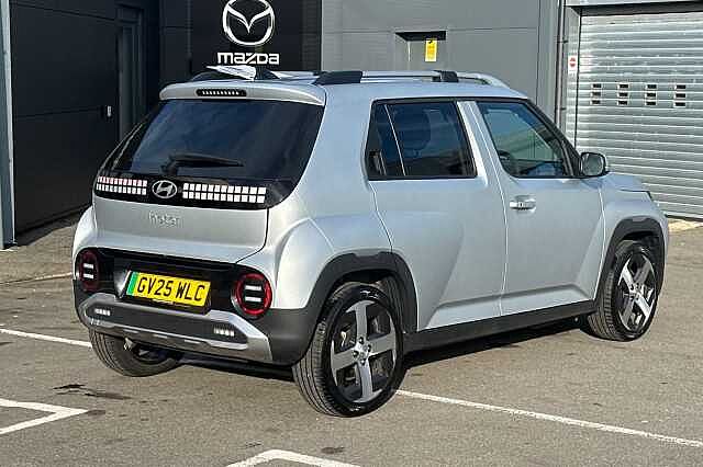 Hyundai INSTER 85kW 02 49kWh 5dr Auto Silver