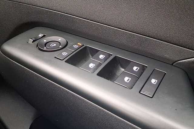 Hyundai KONA 160kW Advance 65kWh 5dr Auto Silver