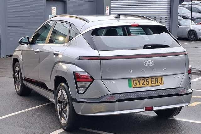 Hyundai KONA 160kW Advance 65kWh 5dr Auto Silver