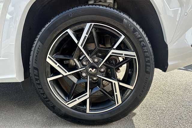 Hyundai TUCSON 1.6T Hybrid N Line S 5dr Auto White