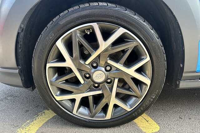 Hyundai KONA 1.6 GDi Hybrid Premium 5dr DCT Blue