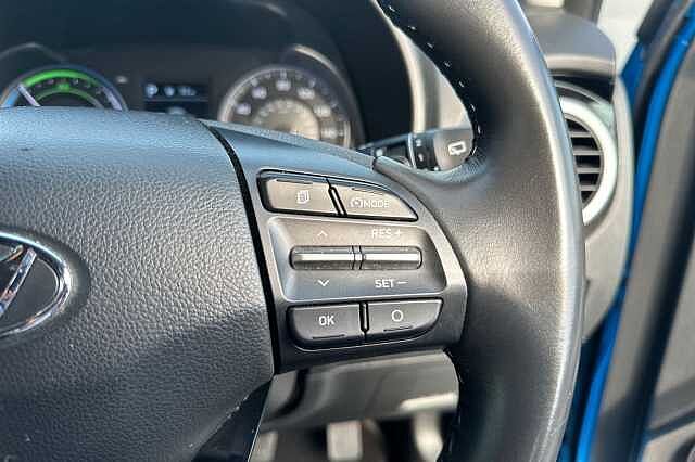 Hyundai KONA 1.6 GDi Hybrid Premium 5dr DCT Blue