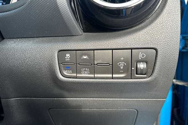 Hyundai KONA 1.6 GDi Hybrid Premium 5dr DCT Blue
