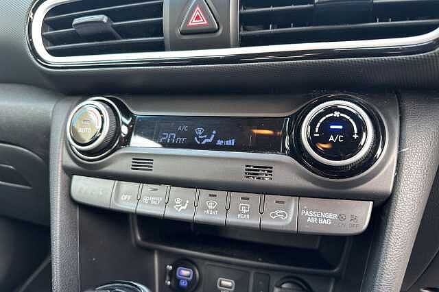 Hyundai KONA 1.6 GDi Hybrid Premium 5dr DCT Blue