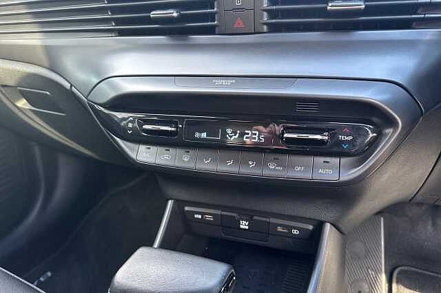 Hyundai BAYON 1.0 TGDi 48V MHEV Premium 5dr DCT Green