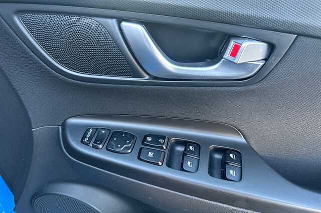 Hyundai KONA 1.6 GDi Hybrid Premium 5dr DCT Blue