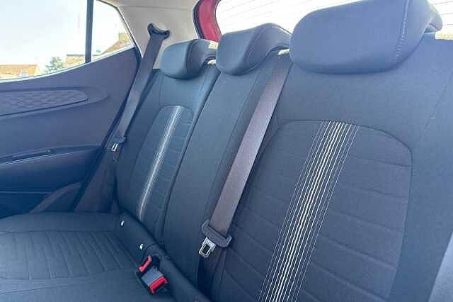 Hyundai i10 1.2 MPi SE Connect 5dr