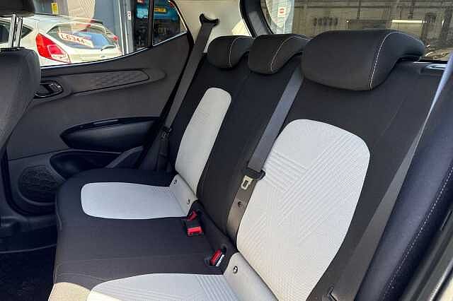 Hyundai i10 1.2 MPi Premium 5dr