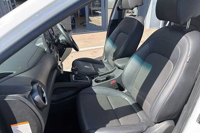 Hyundai KONA 1.6 GDi Hybrid Ultimate 5dr DCT