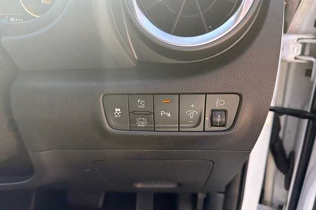 Hyundai KONA 1.6 GDi Hybrid Ultimate 5dr DCT